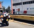 אשדוד: נהג משאית נפצע בינוני כתוצאה מנפילה מגובה