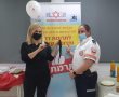 פארמדיק מד"א תרם שיער לחולות סרטן בתחנת מד"א באשדוד (וידאו)